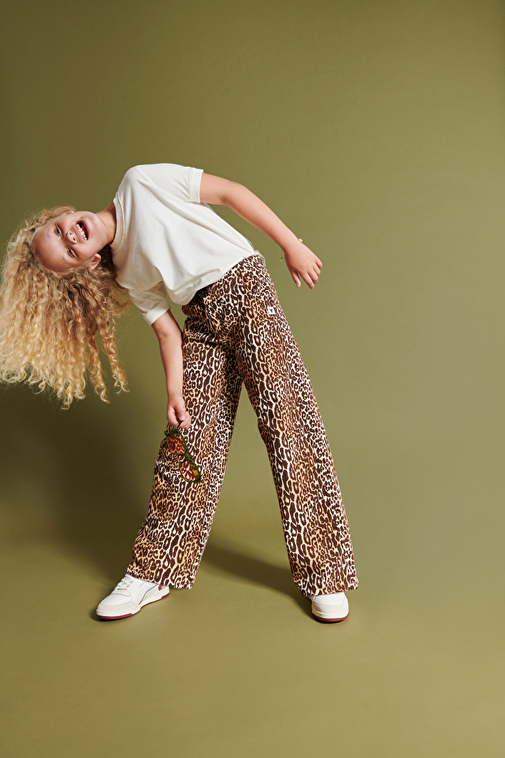 KIDS LEOPARD DENIM WIDE LEG PANTS | Alix