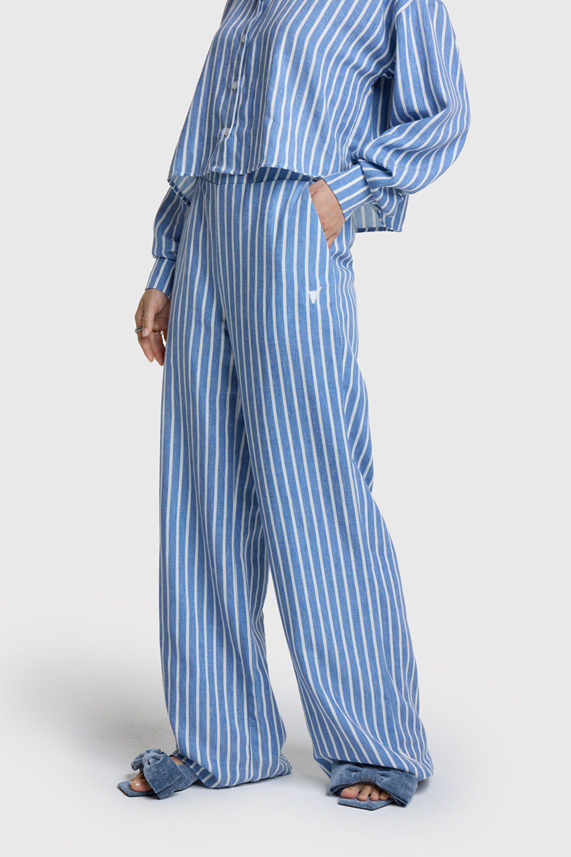 未使用 l.e.j London Indigo Dyed trousers Women's Chambray Wide Leg Pants | Light Indigo UPF 50+