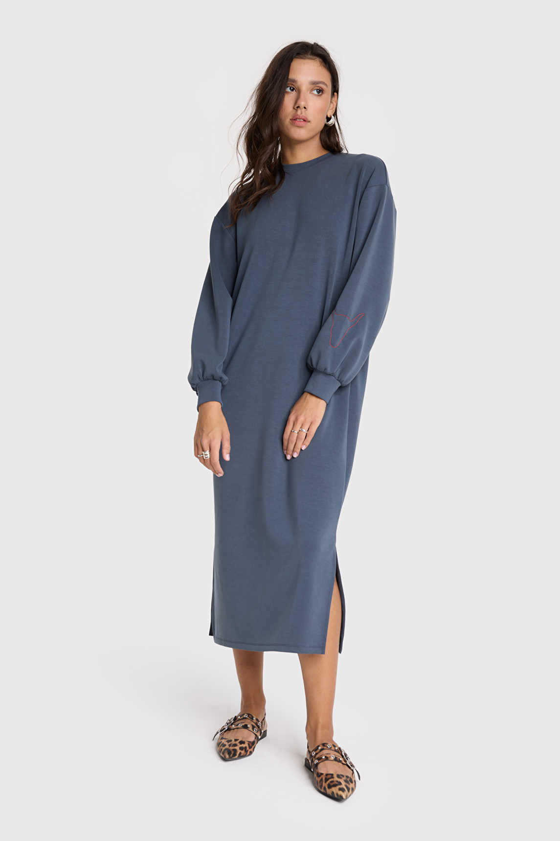 FLOWY LONG SWEATER DRESS