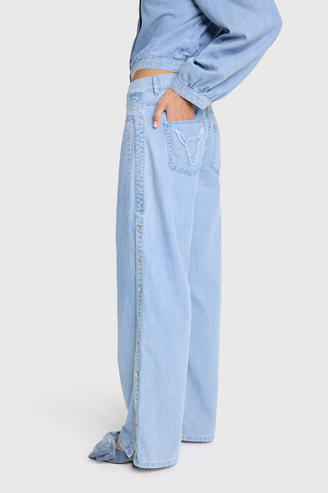 関税なし 送料無料 Ff Ocean Blue Chambray Denim Pants Lynette Chambray Pant | GUESS Factory
