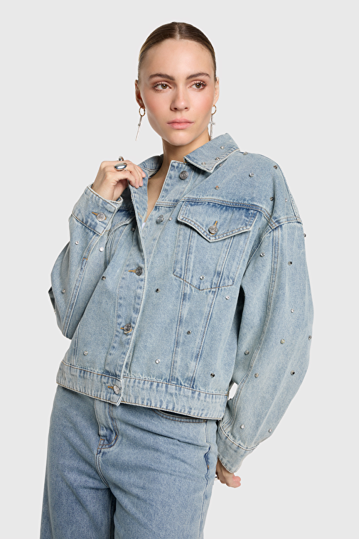 EMBELLISHED DENIM JACKET