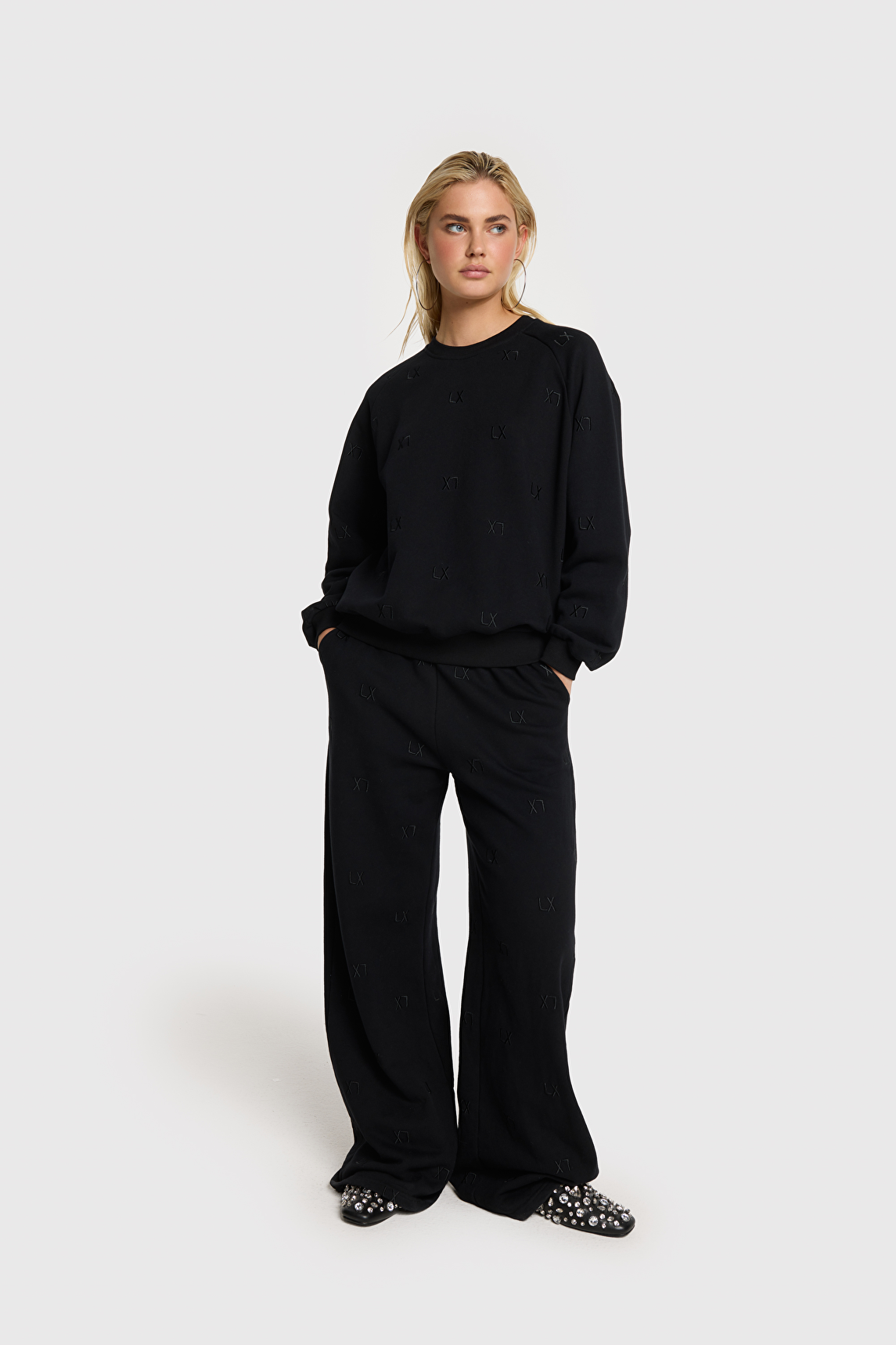 LOGO SWEAT PANTS | Alix