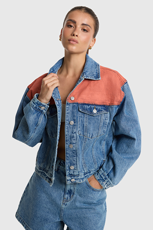 COLOURED BACK YOKE DENIM JACKET | Alix
