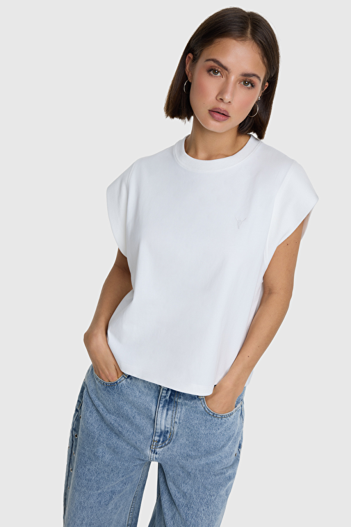 SLEEVELESS T-SHIRT | Alix