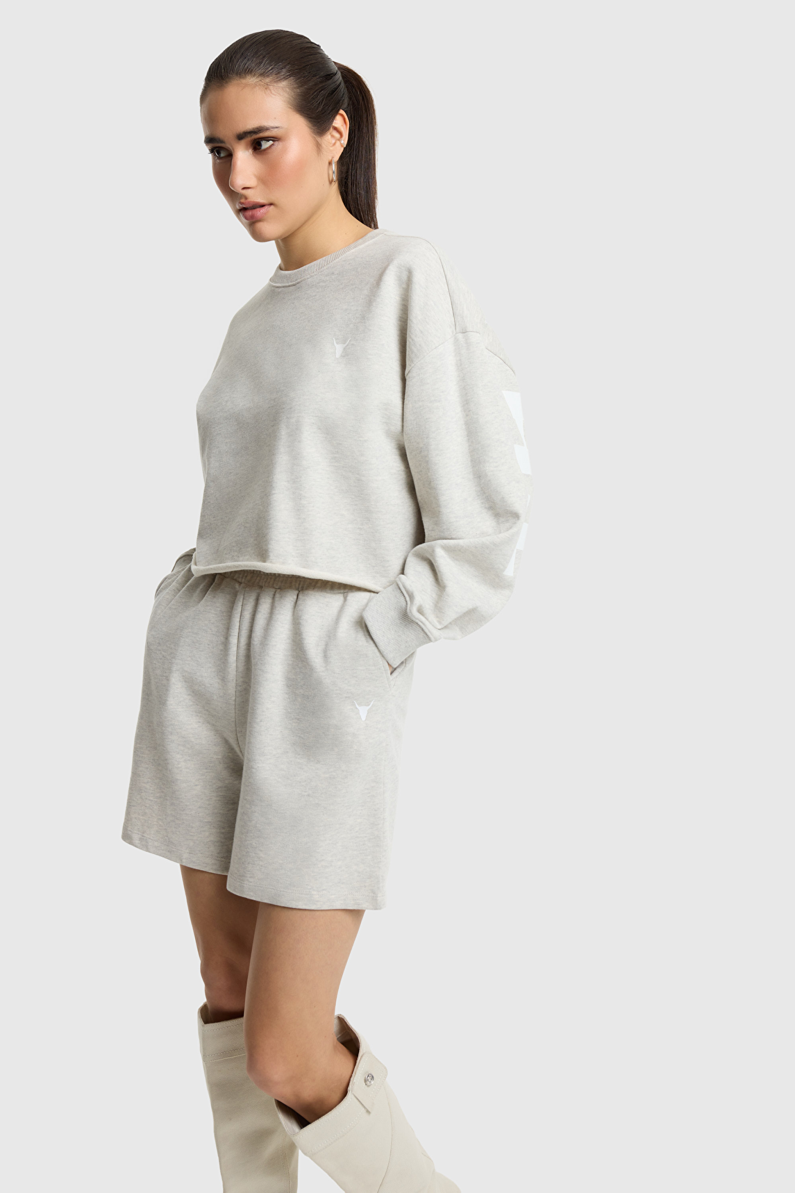 BERMUDA SWEAT SHORTS | Alix